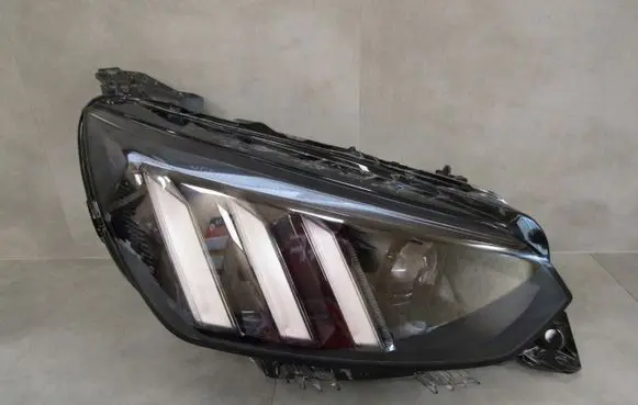 Peugeot 307 Headlight/headlamp 9823193480