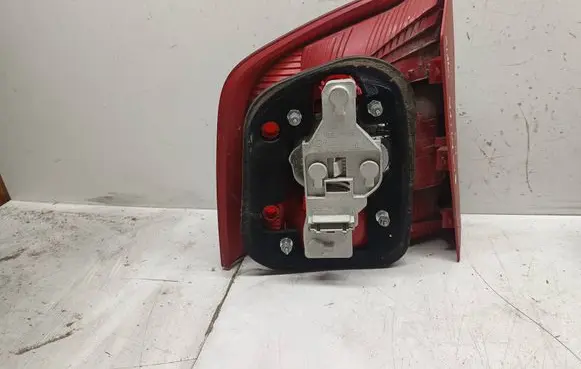 Skoda Octavia Mk2 (1Z) Rear/tail lights 1Z9945096