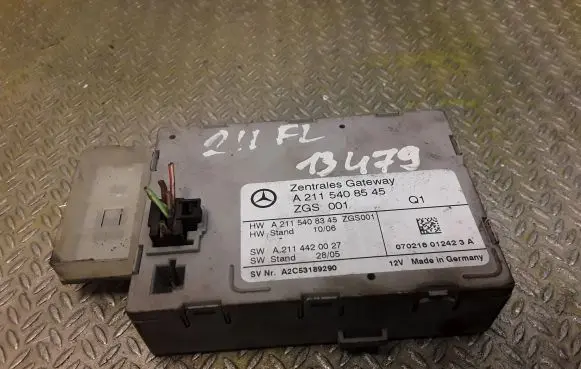 Mercedes-Benz E W211 Gateway control module 2115408545 A2115408545