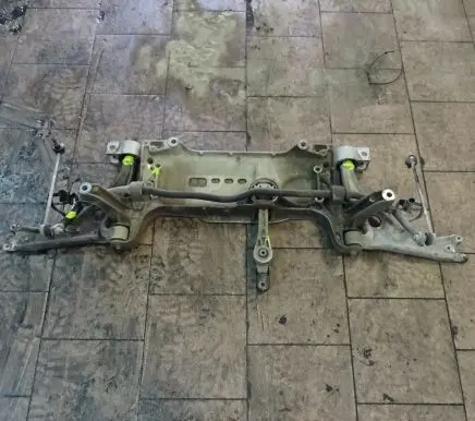 Volkswagen PASSAT CC Front subframe