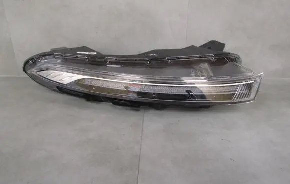 Hyundai Bayon Headlight/headlamp 92208Q0500