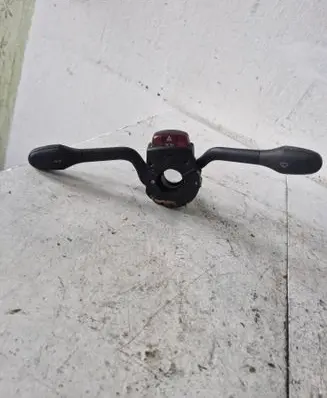 Wiper turn signal indicator stalk/switch