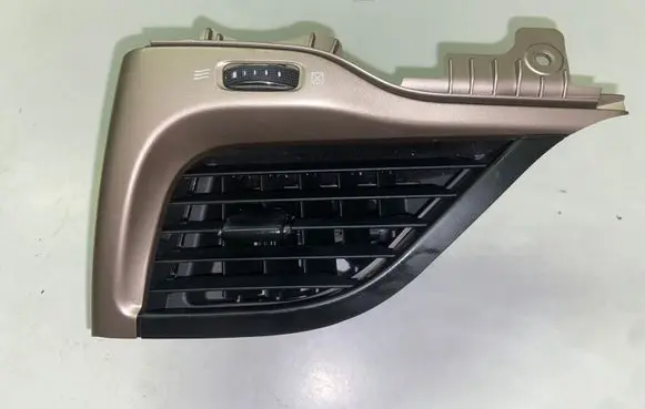 Jeep Cherokee Dashboard side air vent grill/cover trim 75528A01