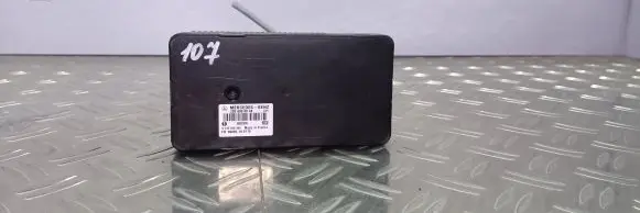 Mercedes-Benz C W203 Central locking vacuum pump 2038000048 0132006365