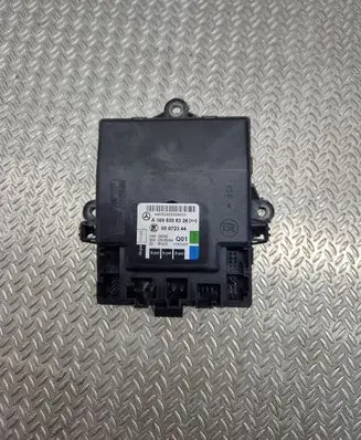Mercedes-Benz B W245 Door control unit/module A1698208326 05072344