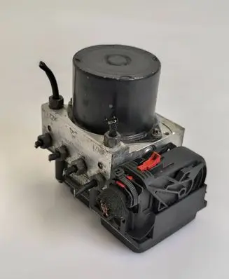 Skoda Fabia Mk1 (6Y) ABS Pump 0265231712 6Q0614117S 06070521008