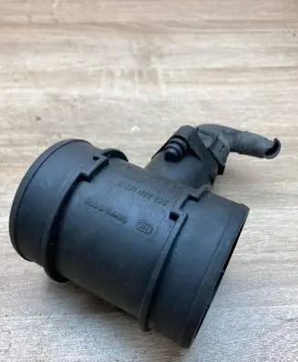 Audi A6 S6 C5 4B Mass air flow meter 0281002180