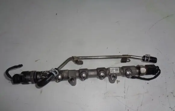 Seat Ibiza IV (6J,6P) Fuel main line pipe 03P089