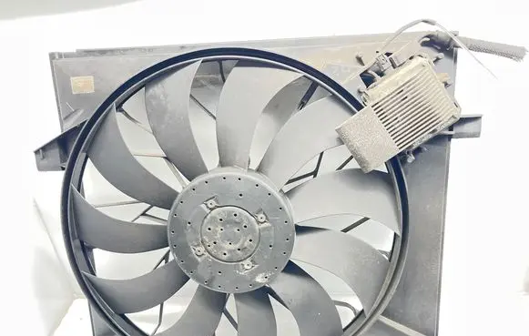 Mercedes-Benz ML W163 Electric radiator cooling fan A1635000293