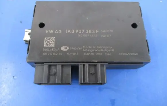 Volkswagen Cross Touran I Comfort/convenience module 1K0907838F