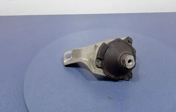 Honda Accord Engine mount vacuum valve 