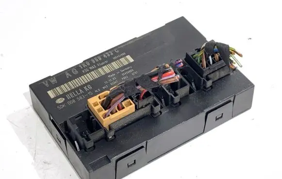 Volkswagen Golf V Central body control module 1K0959433C