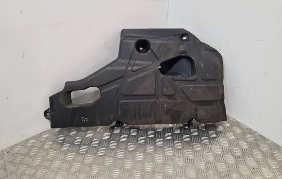 Rear underbody cover/under tray