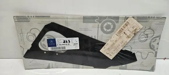 Mercedes-Benz A W169 Trim molding a1696985230