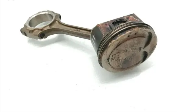 Suzuki Splash Piston with connecting rod 