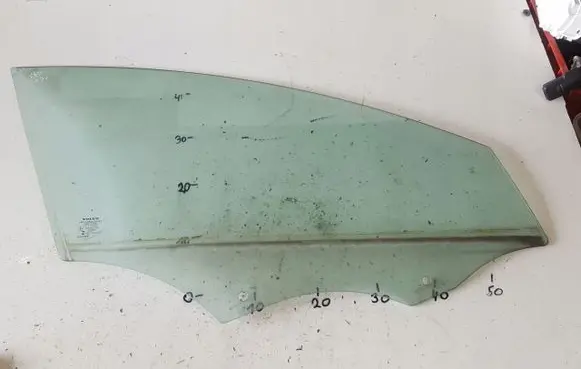 Volvo V60 Sliding door window/glass 