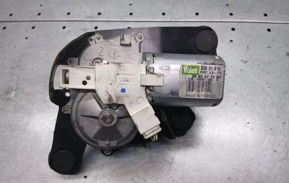 Peugeot 308 Rear window wiper motor 9680477480