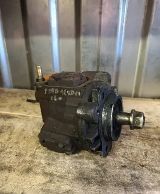Ford Focus C-MAX Fuel injection high pressure pump 4m5q9b395AF