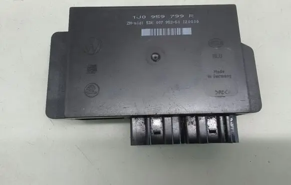 Volkswagen PASSAT B5 Comfort/convenience module 1J0959799R