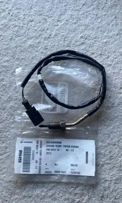 Volkswagen Golf VI Exhaust gas temperature sensor 03L906088BD T235742 49087507