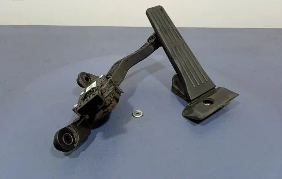 Hyundai i30 Accelerator throttle pedal
