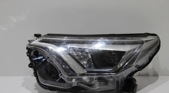 Toyota RAV 4 (XA40) Headlight/headlamp