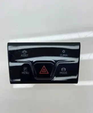 Volkswagen Golf VII Hazard light switch 5H0925200R