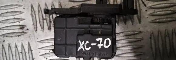 Volvo XC70 Headlight level adjustment motor 89033444