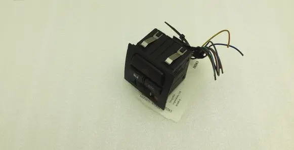 BMW 3 E90 E91 Hazard light switch 9132421 61319132421