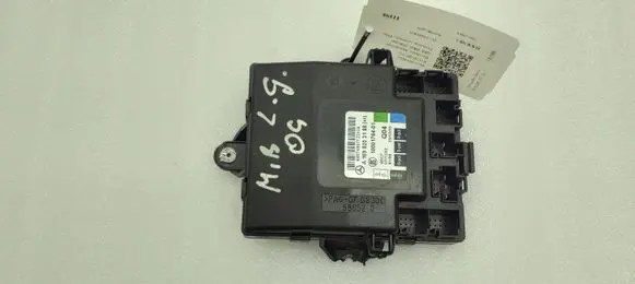 Mercedes-Benz B W245 Door control unit/module A1698203185