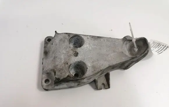 BMW X1 E84 Engine mounting bracket 6785695