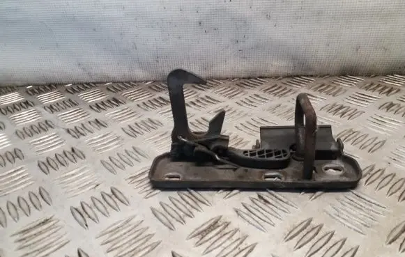 Volkswagen Sharan Engine bonnet/hood lock/latch loop/hook 1Q0823480