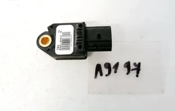 Toyota Yaris Airbag deployment crash/impact sensor 898310h010 89831-0h010