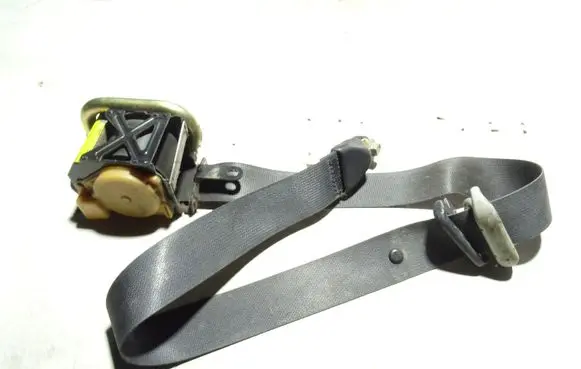 Mazda 6 Front seatbelt 0431093