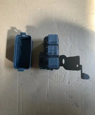 Nissan Qashqai Fuse box set 64200049