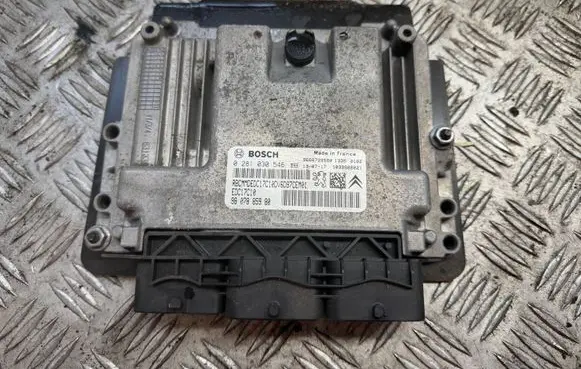Peugeot Partner Engine control unit/module 9807885980