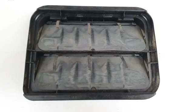 Renault Trafic II (X83) Quarter panel pressure vent 7700838358