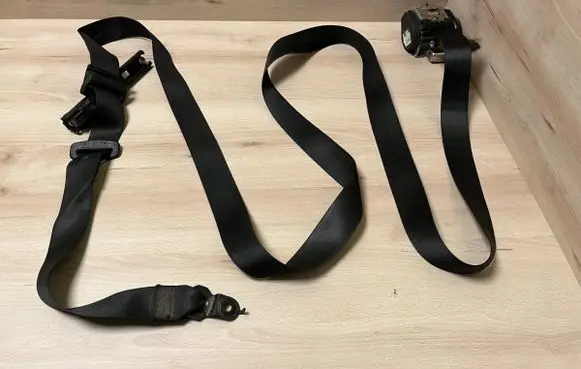Mercedes-Benz Sprinter W906 Front seatbelt A2018680222 A9068600088