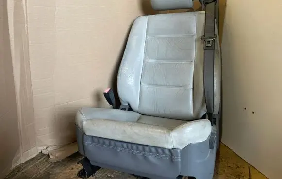 BMW 8 E31 Front driver seat 