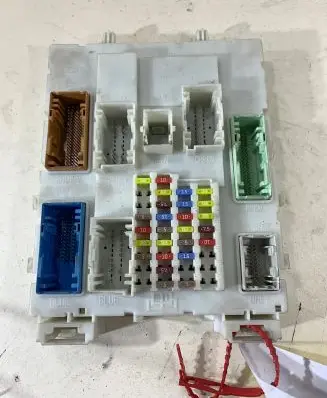 Ford C-MAX II Fuse box set AV6N14A073FL