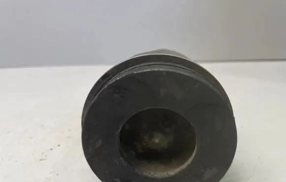 Volkswagen PASSAT B6 Piston 