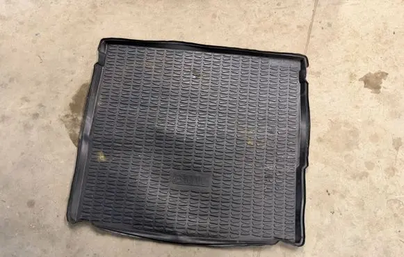 BMW X1 F48 F49 Rubber trunk/boot mat liner 2158364 51472158364