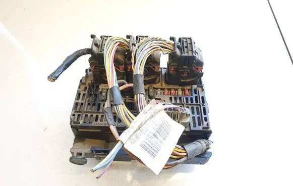 Fiat Scudo Fuse box set 9661682880 s118983005q