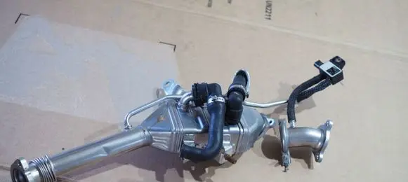 BMW X3 G01 EGR valve cooler 8576473