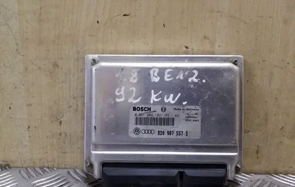 Audi A4 S4 B5 8D Engine control unit/module 0261204182 0261204183 8D0907557S