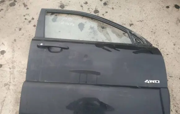 KIA Sportage Front door juodos