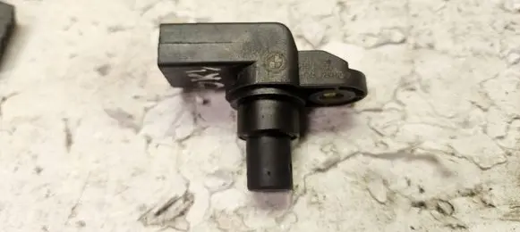 BMW 3 E46 Camshaft position sensor 2249320 12142249320