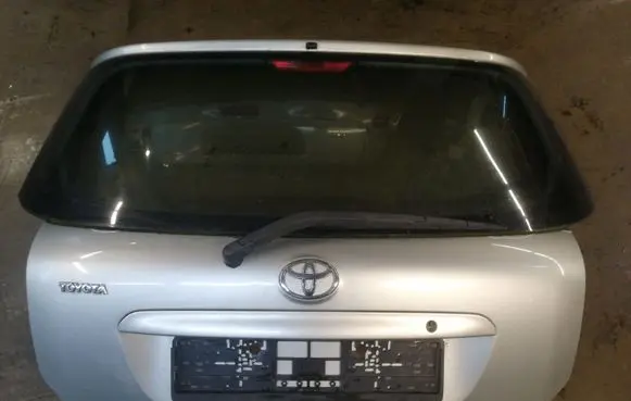 Toyota Corolla E120 E130 Tailgate/trunk/boot lid