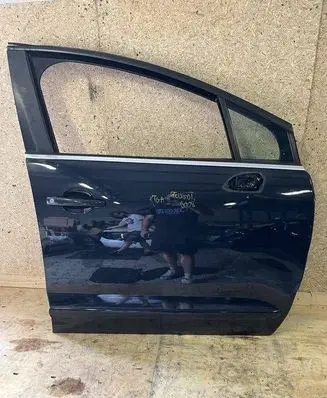 Peugeot 5008 Front door 121212