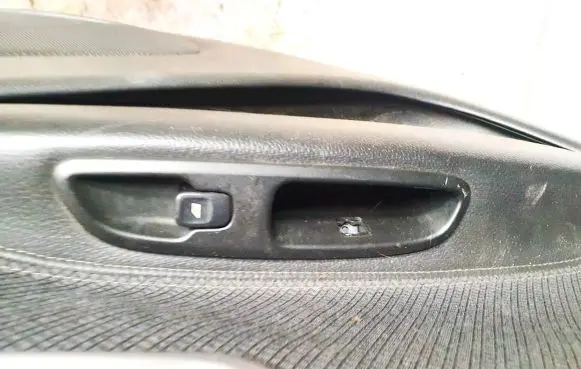 Volvo S60 Electric window control switch